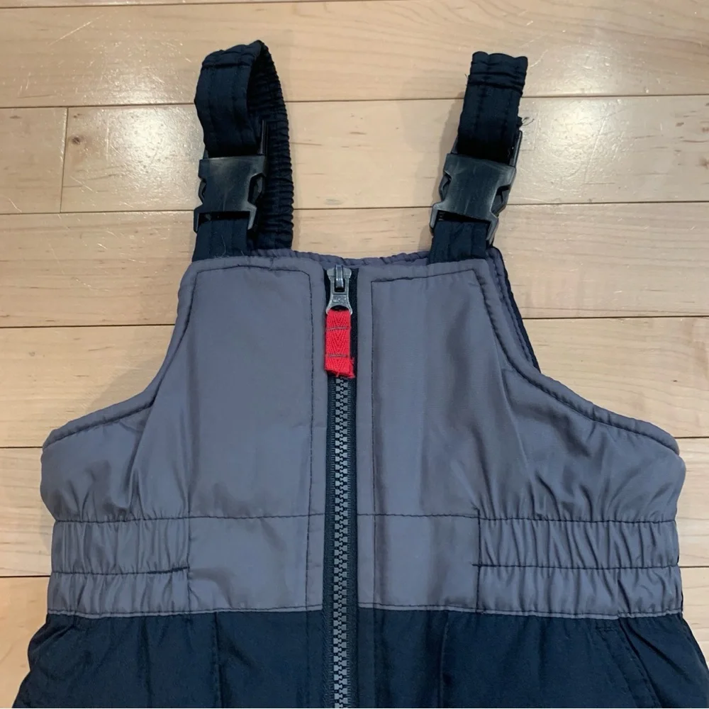 Carter’s baby boys size 12 months black winter snowpants snowbibs pants bibs